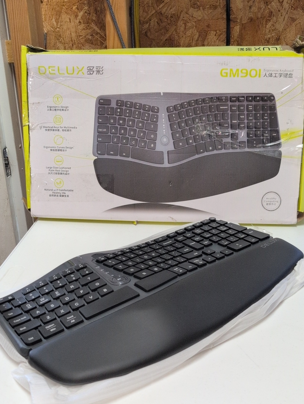 Delux GM901 Ergonomic Split Keyboard - Black. (95)